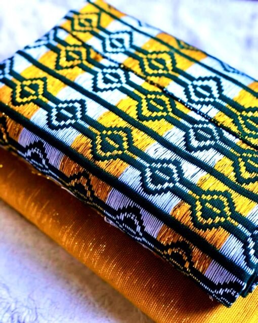 Tissu Kente tissé à la main 100% authentique en provenance du Ghana - Modèle 002