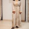 Robe longue taupe foncé avec broderies dorées