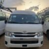 Location de véhicule Toyota Hiace 15 places