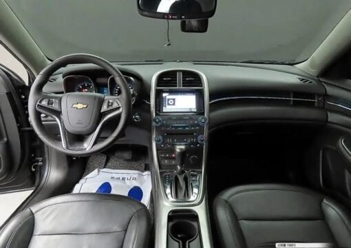 Location de véhicule avec ou sans chauffeur Chevrolet Malibu 5 places – Image 2