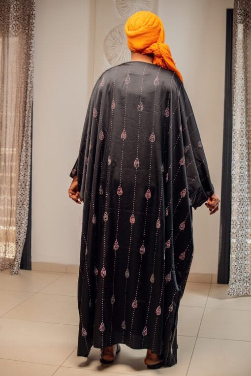 Abaya satinée noir cintrable avec strass – Image 3