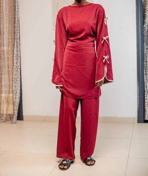 Ensemble bordeaux ruban satiné