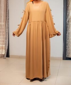 Robe longue marron au tombé léger